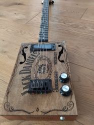 Camacho Jack Danniels 4 String