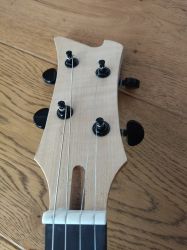 Camacho Jack Danniels 4 String Kopfplatte