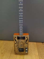 Camacho Jack Danniels 4 String Full
