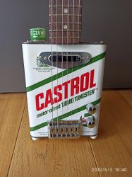 Oil Can Guitar Castrol