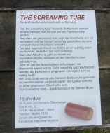 Slides und Bottlenecks the screaming tube